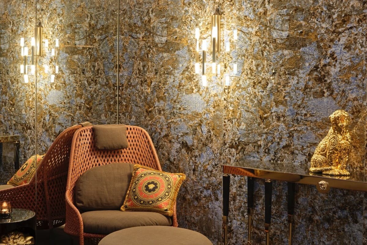 couples treatment room(s), sauna, hot tub, steam room, massages