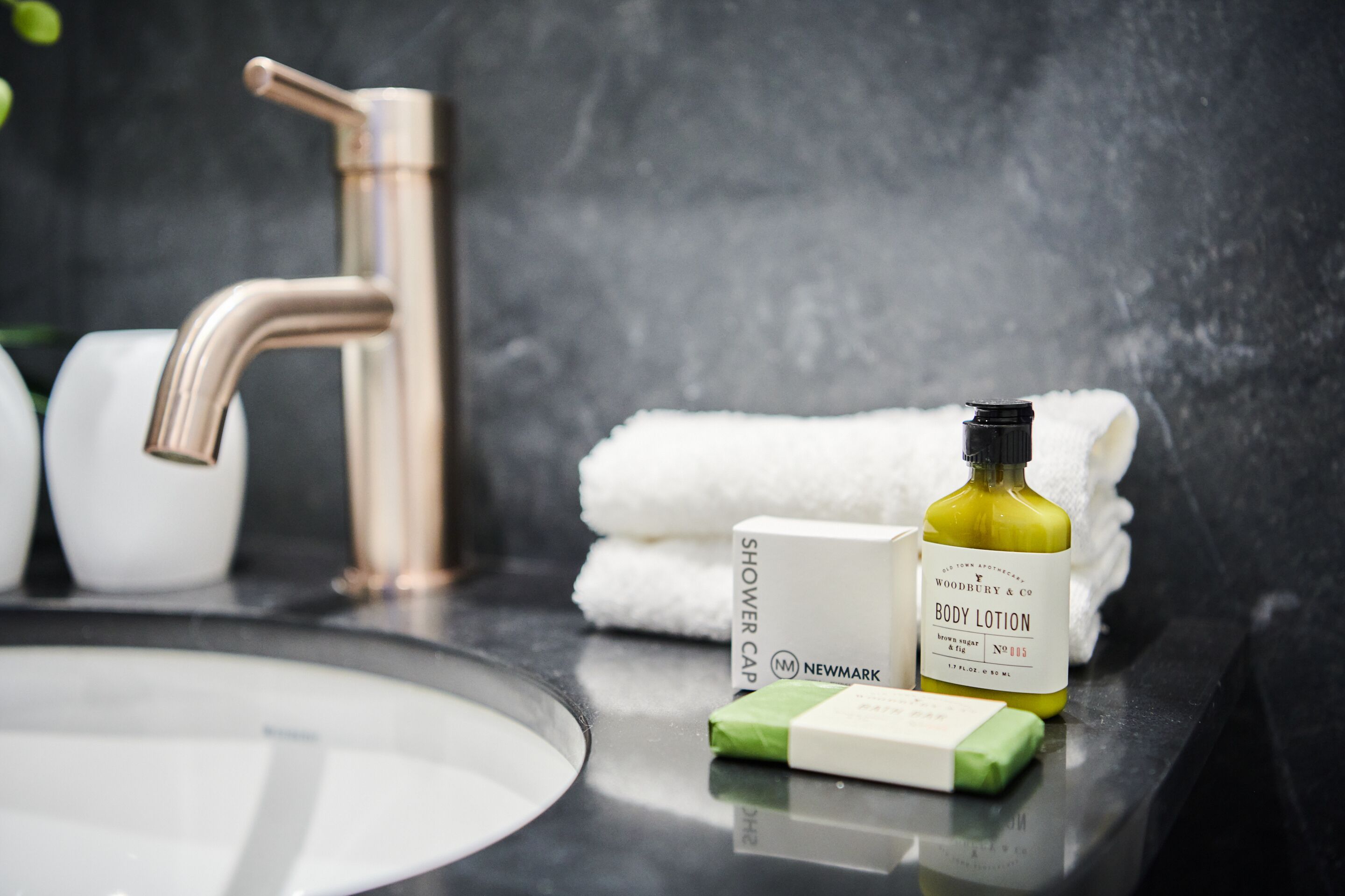 family suite | bathroom | separate bathtub and shower, free toiletries, hair dryer, bathrobes