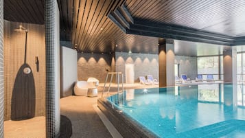 Piscine couverte