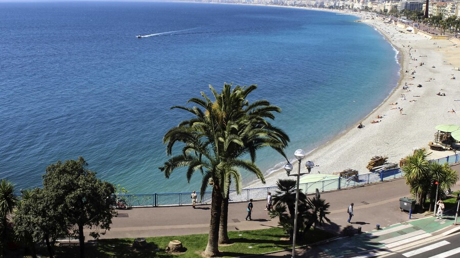 尼斯加利福尼莱瓦尔宜必思快捷酒店