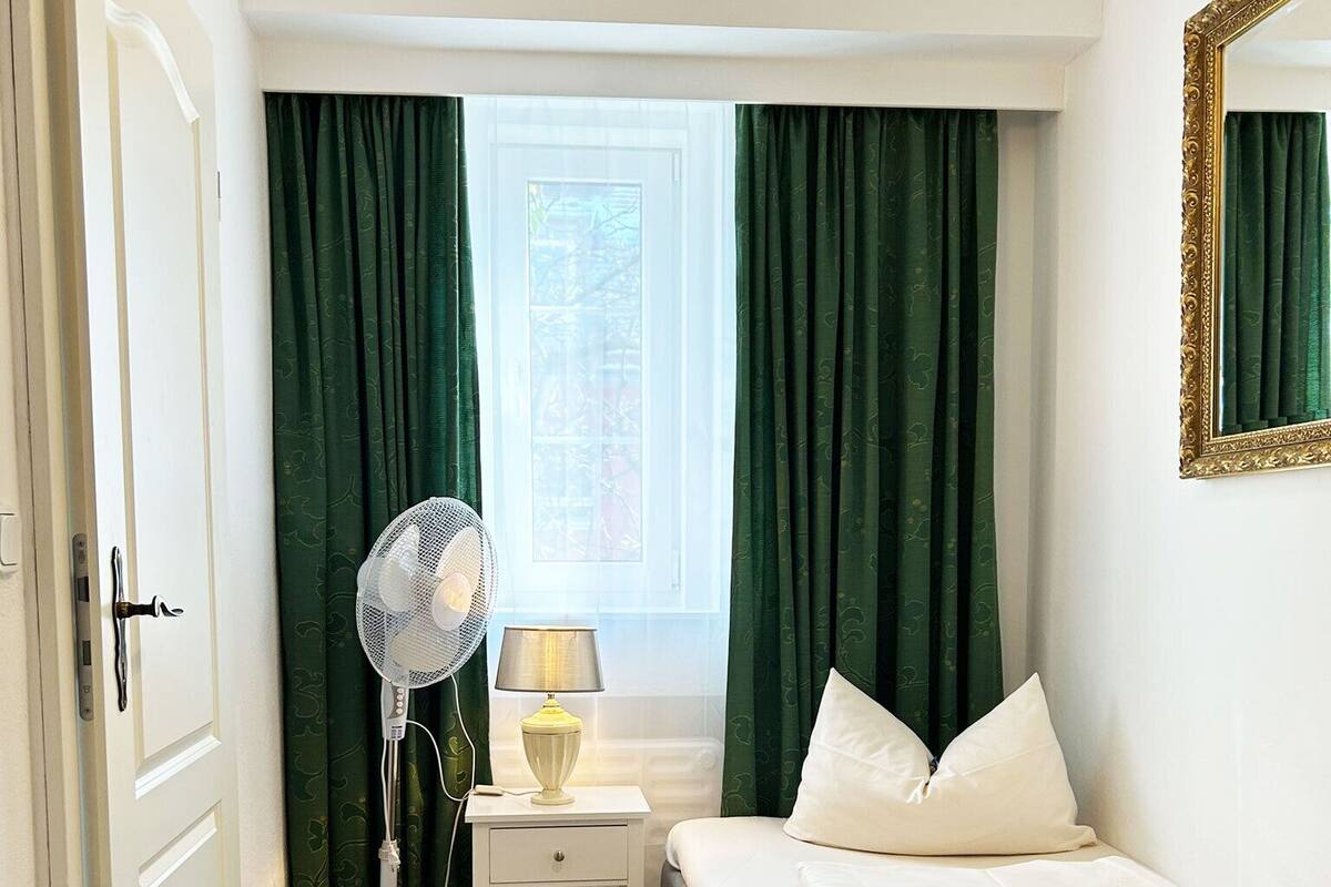 Economy Single Room, Garden View | Minibar, in-room safe, soundproofing, WiFi (free)