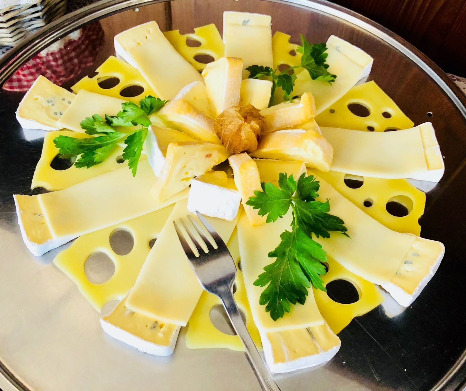 包含周一至周五的自助早餐