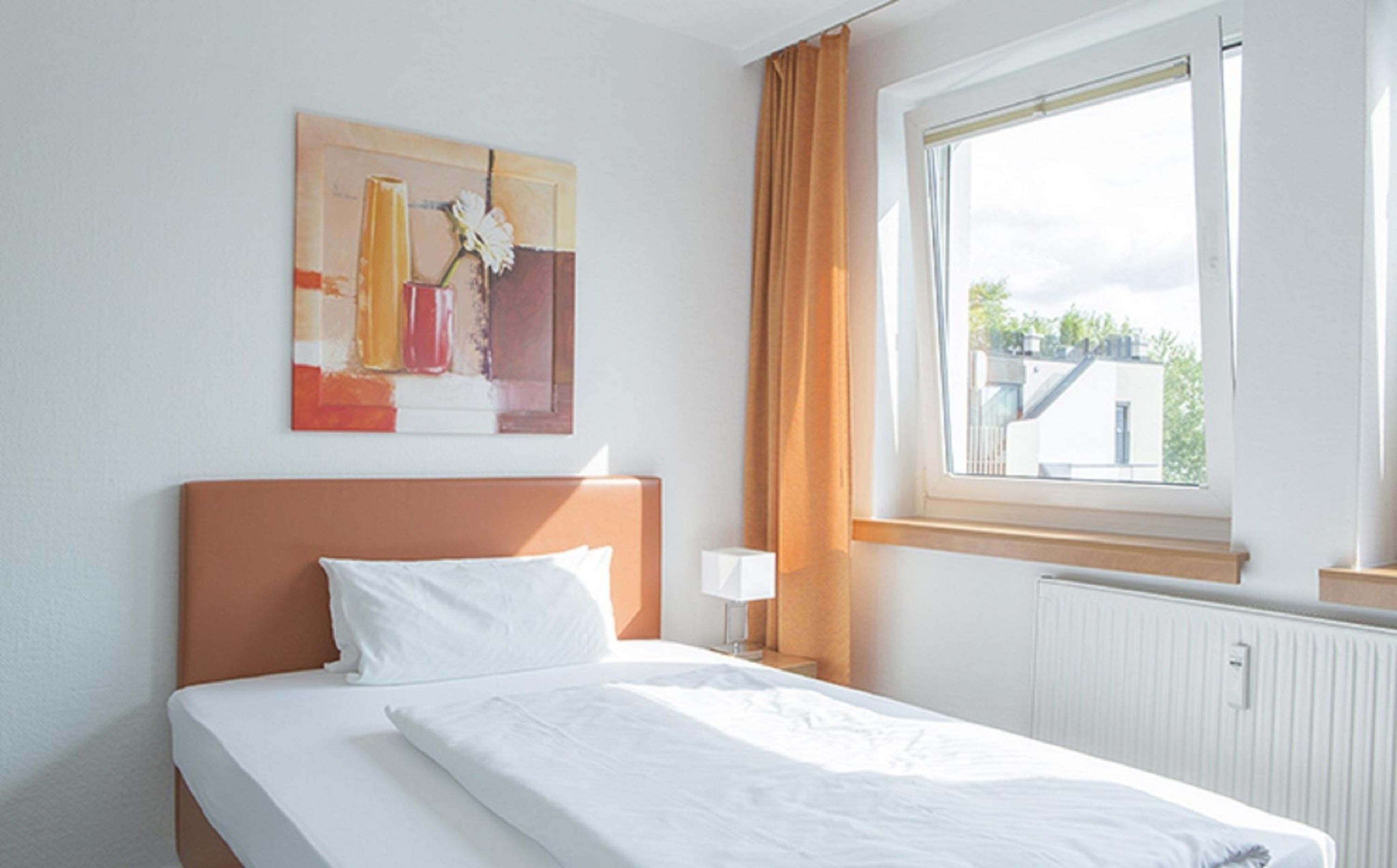 hypo-allergenic bedding, in-room safe, desk, iron/ironing board