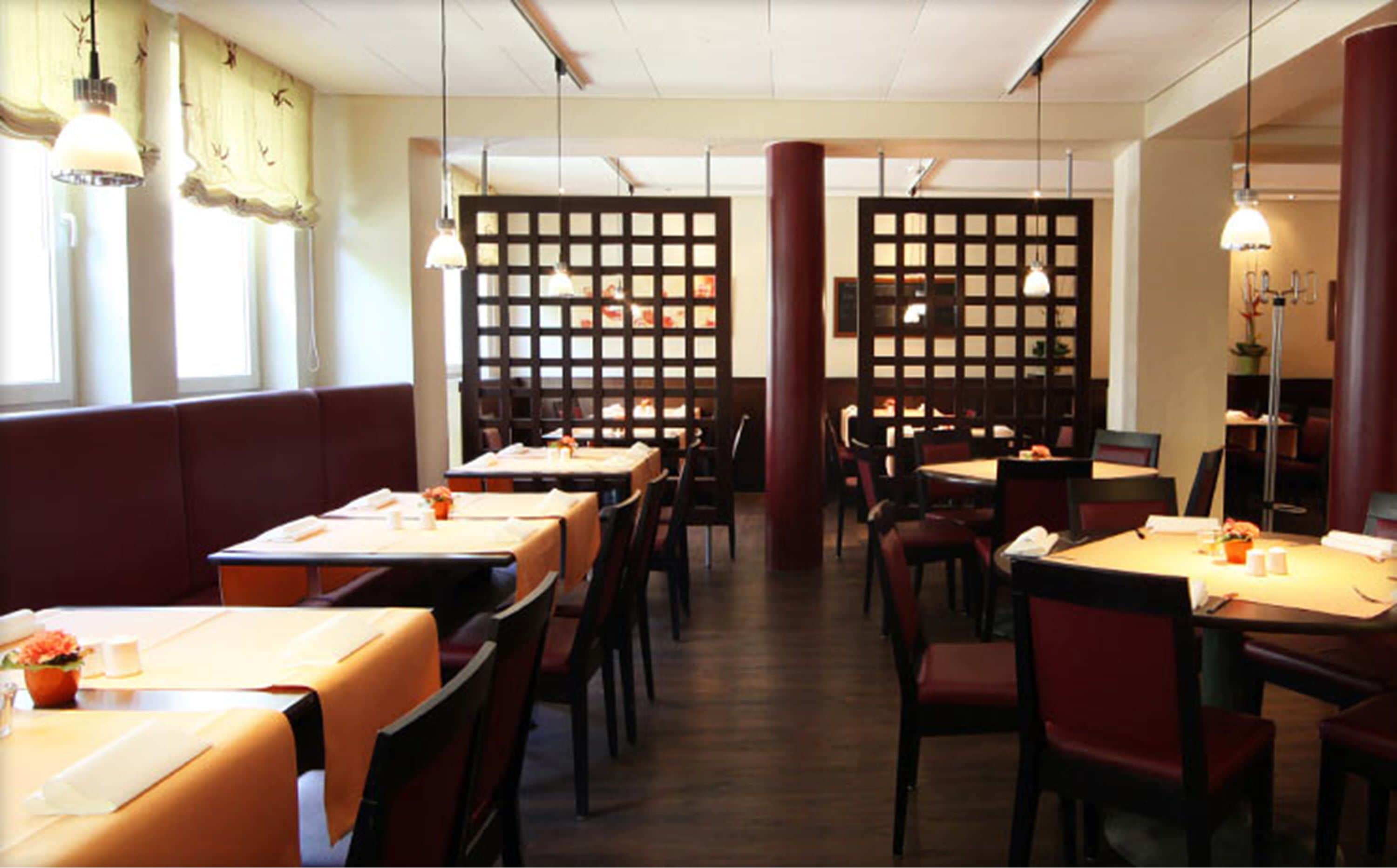 breakfast, lunch and dinner served