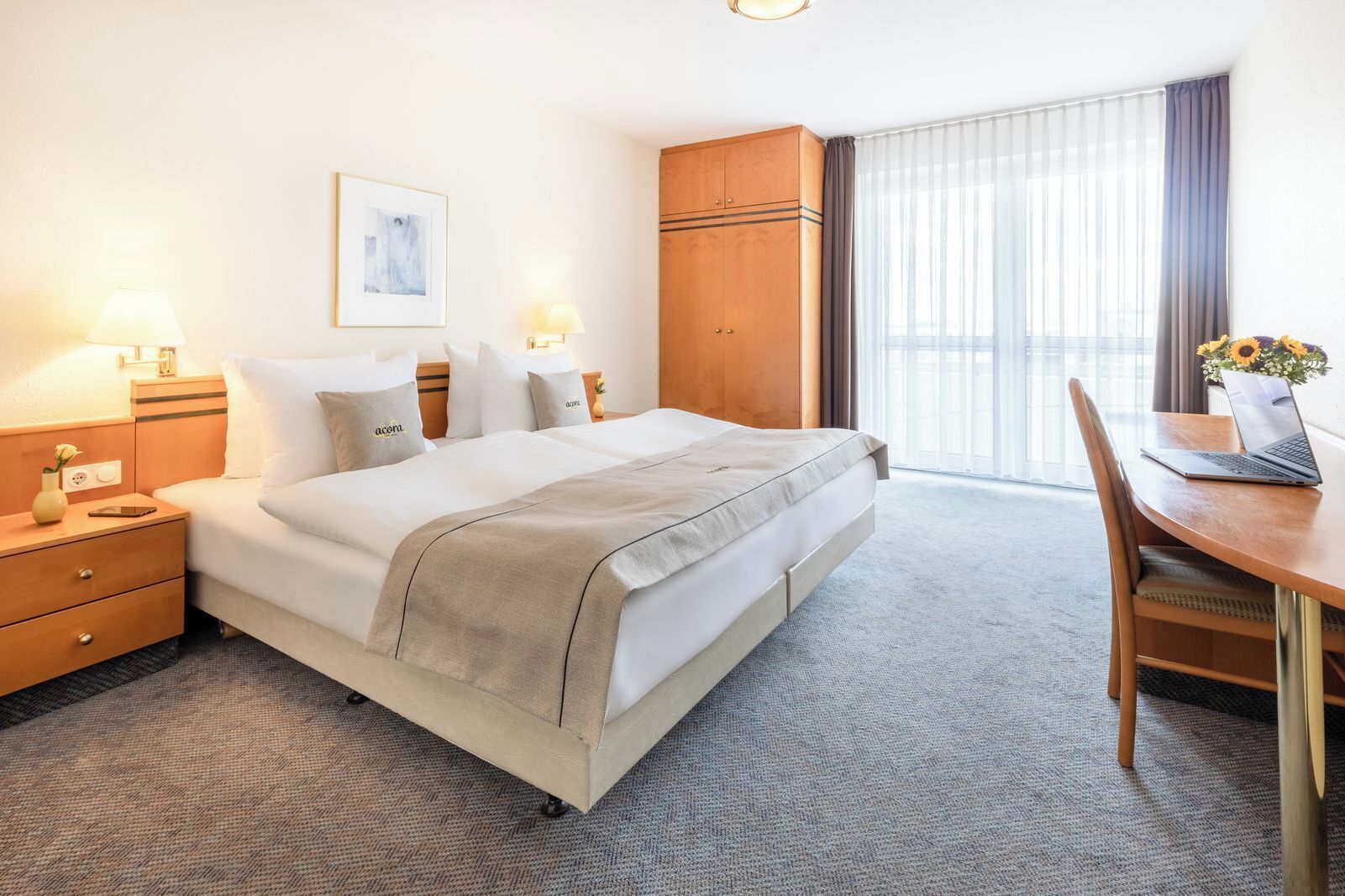Hypo-allergenic bedding available, in-room safe, desk, blackout drapes