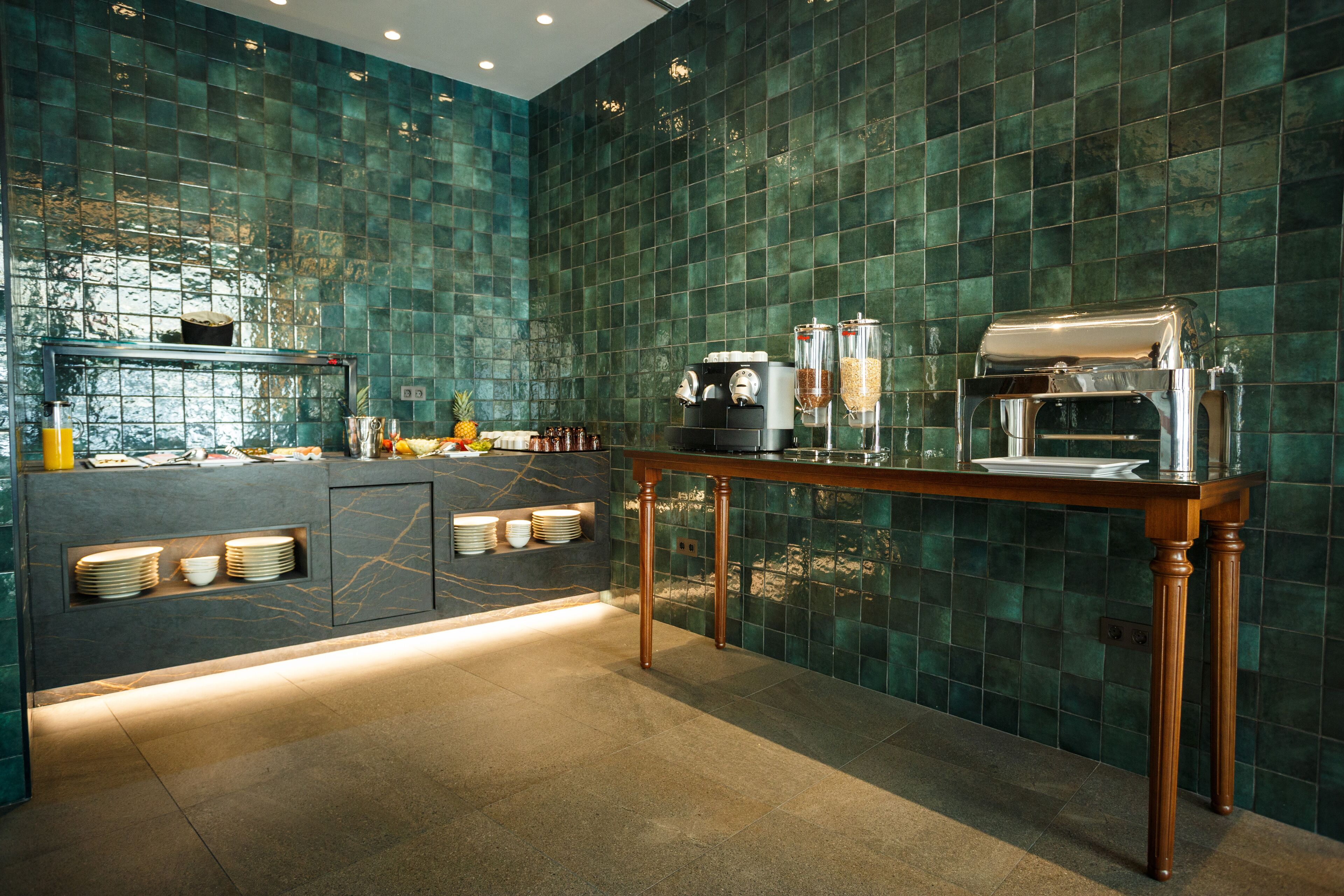 daily buffet breakfast (eur 11 per person)