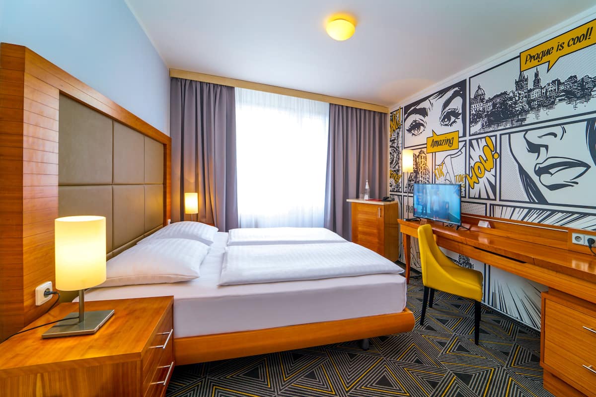 1 hálószoba, minibár, széf a szobában és sötétítőfüggöny