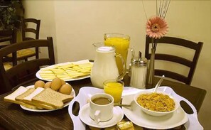 Desayuno continental incluido todos los días