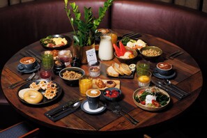 Daily buffet breakfast (AUD 38 per person)