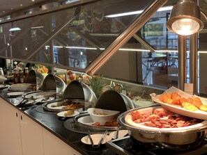 Daily buffet breakfast for a fee