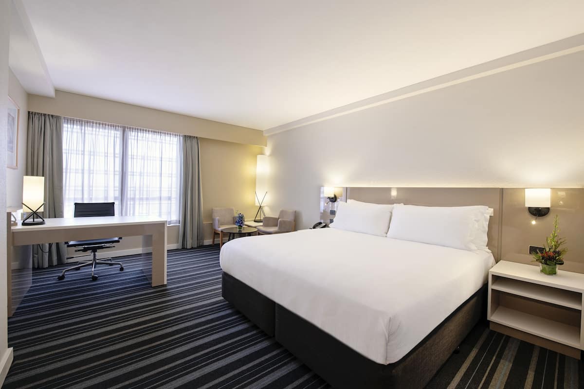 Minibar, in-room safe, iron/ironing board, free cribs/infant beds