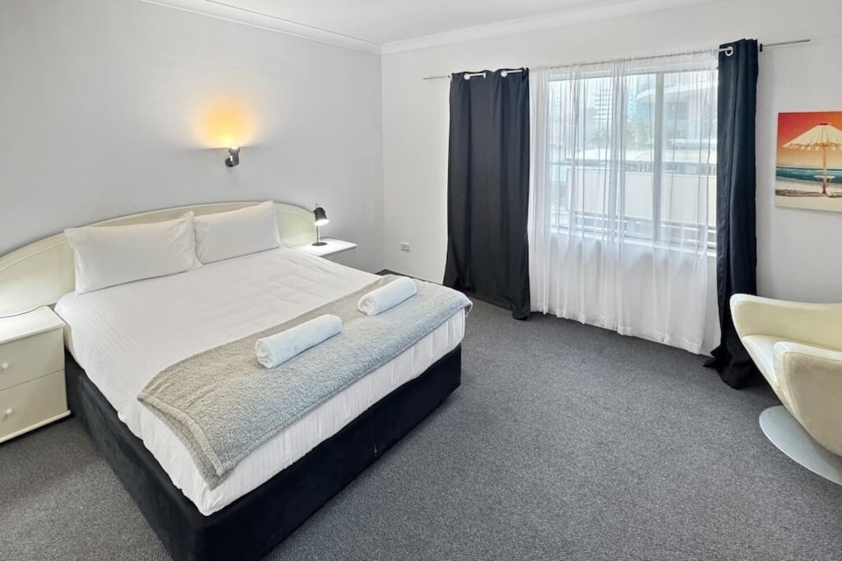 Standard Apartment, 3 Bedrooms, Non Smoking, Kitchen (3 BEDROOM UNIT)