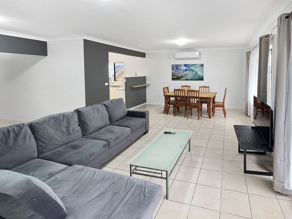 Standard Apartment, 3 Bedrooms, Non Smoking, Kitchen (3 BEDROOM UNIT) | Living area | Flat-screen TV