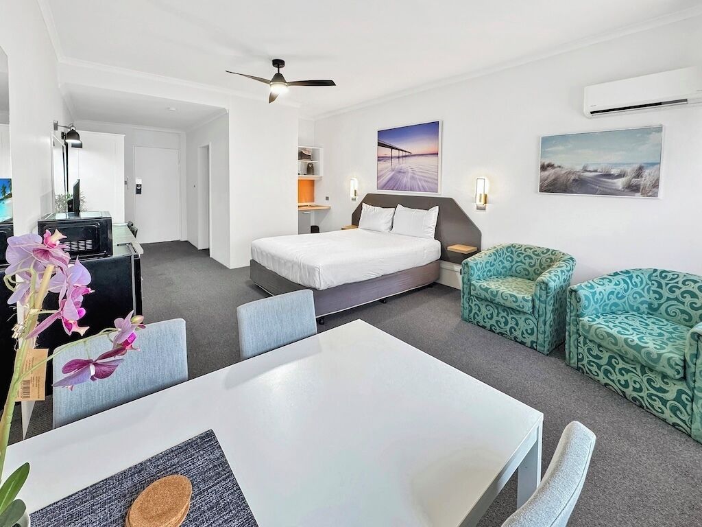 Superior Room, 1 Queen Bed, Non Smoking (Premium queen)