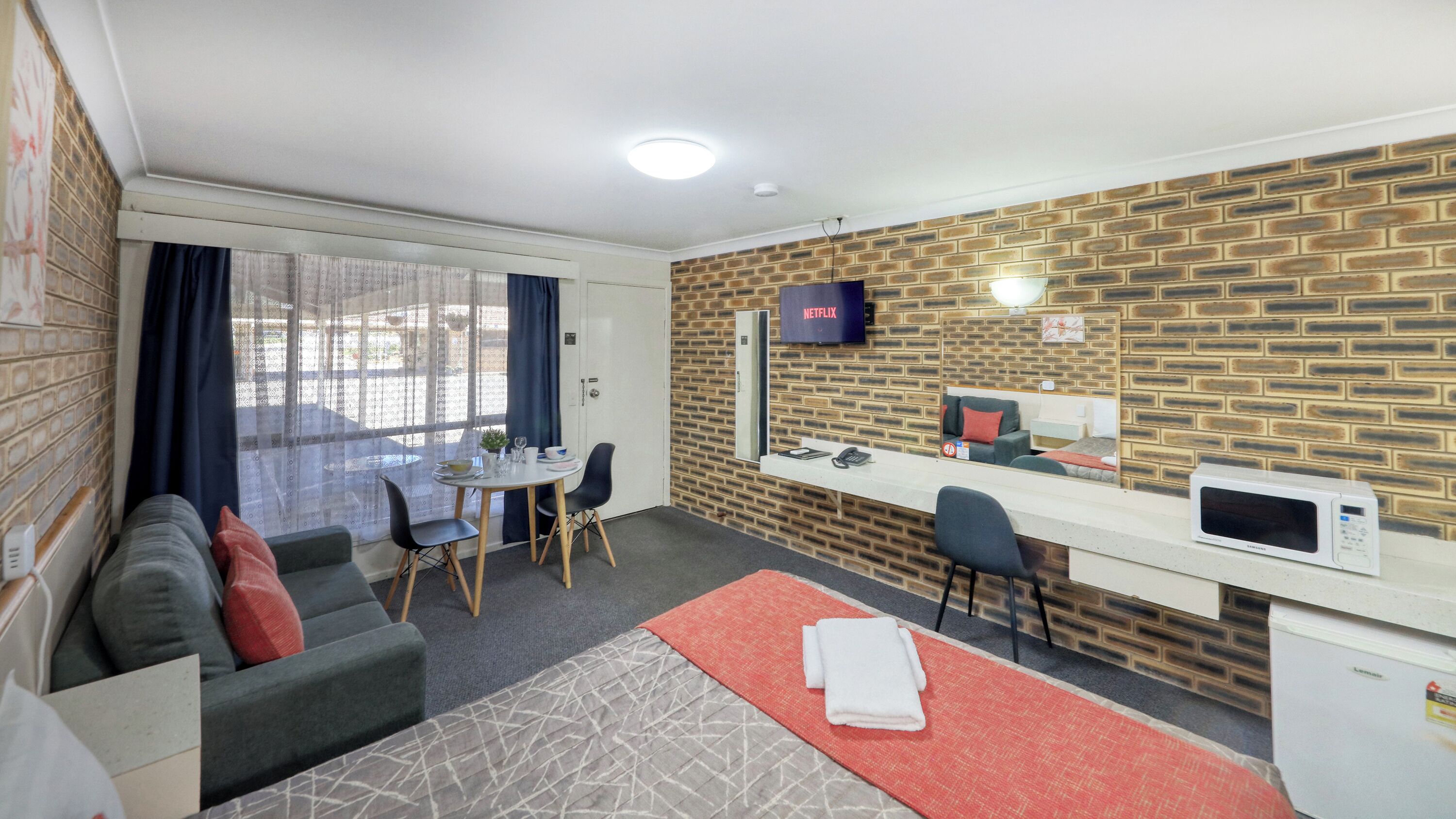 舒適雙人房 | 書桌、熨斗/熨衫板、免費 Wi-Fi、床單