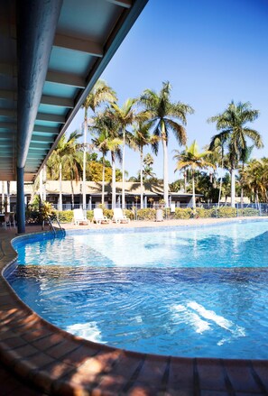 Outdoor pool, pool loungers