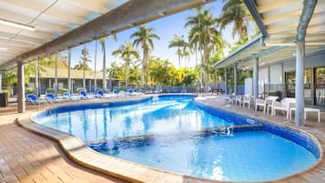 Outdoor pool, pool loungers