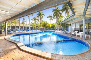 Outdoor pool, sun loungers