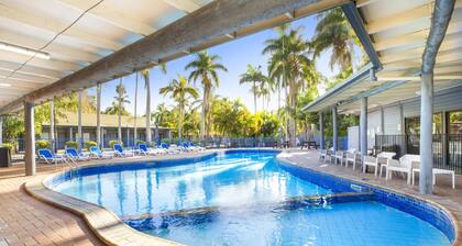 Nightcap at Kondari Resort