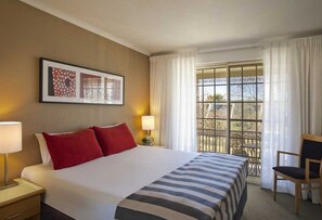 1 bedroom, in-room safe, desk, blackout curtains