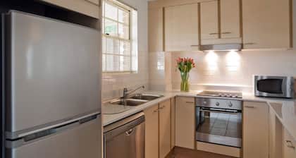 Adina Serviced Apartments Canberra Kingston