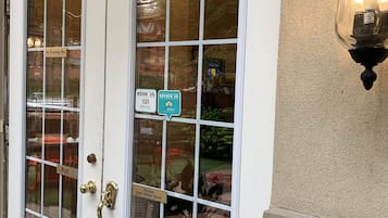 Entrée de l’hébergement