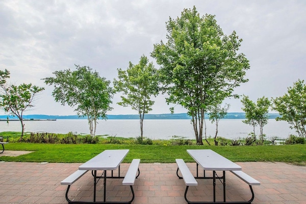 Aire de pique-nique/barbecue