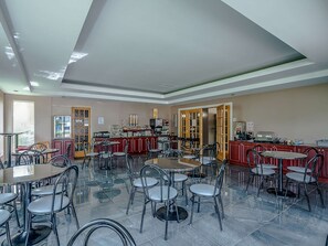 包含每日欧式早餐