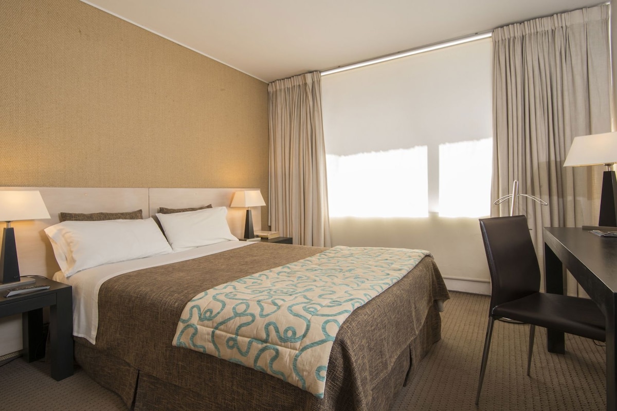 In-room safe, desk, laptop workspace, soundproofing