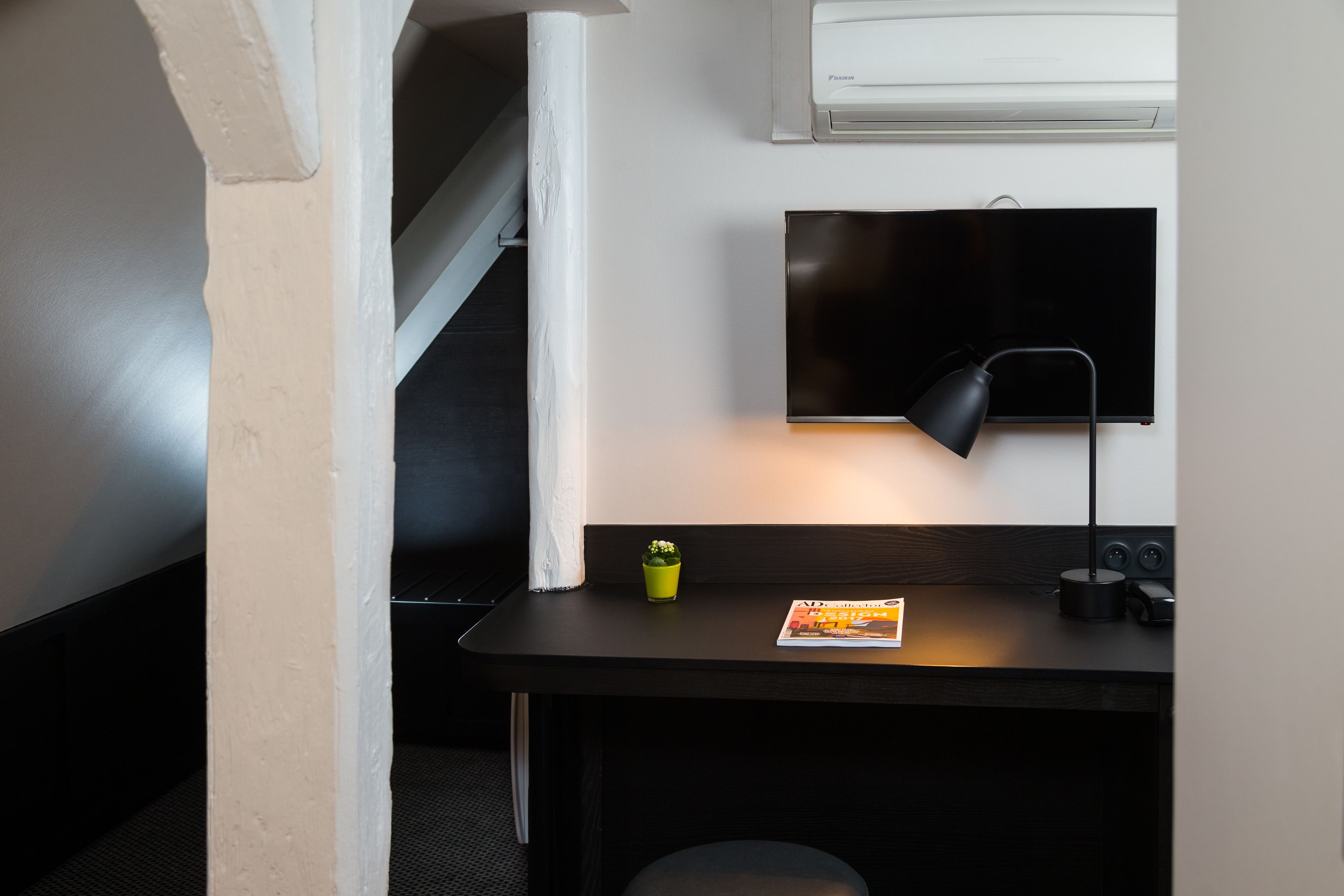 standard double room | room amenity