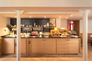 Daily buffet breakfast (EUR 18 per person)