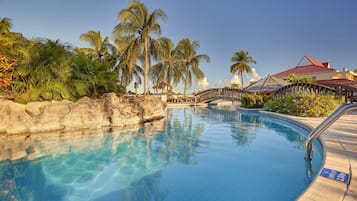 Outdoor pool, open 8:00 AM to 6:00 PM, free pool cabanas, pool umbrellas