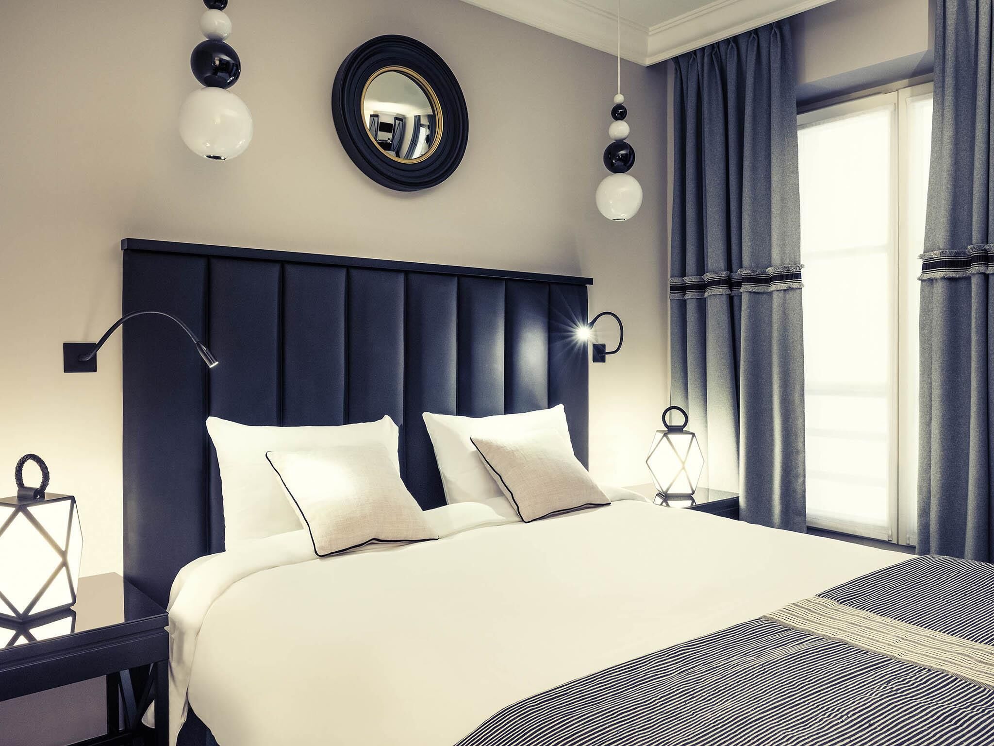 Chambre Double Classique, 1 lit double | Literie de qualité supérieure, minibar, coffres-forts dans les chambres