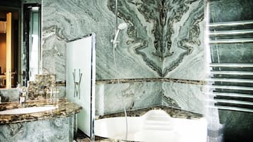 Suite presidencial | Baño | Toallas