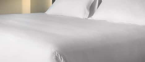 Yhden hengen standard-huone | Ylelliset vuodevaatteet, pillowtop-patjalliset sängyt