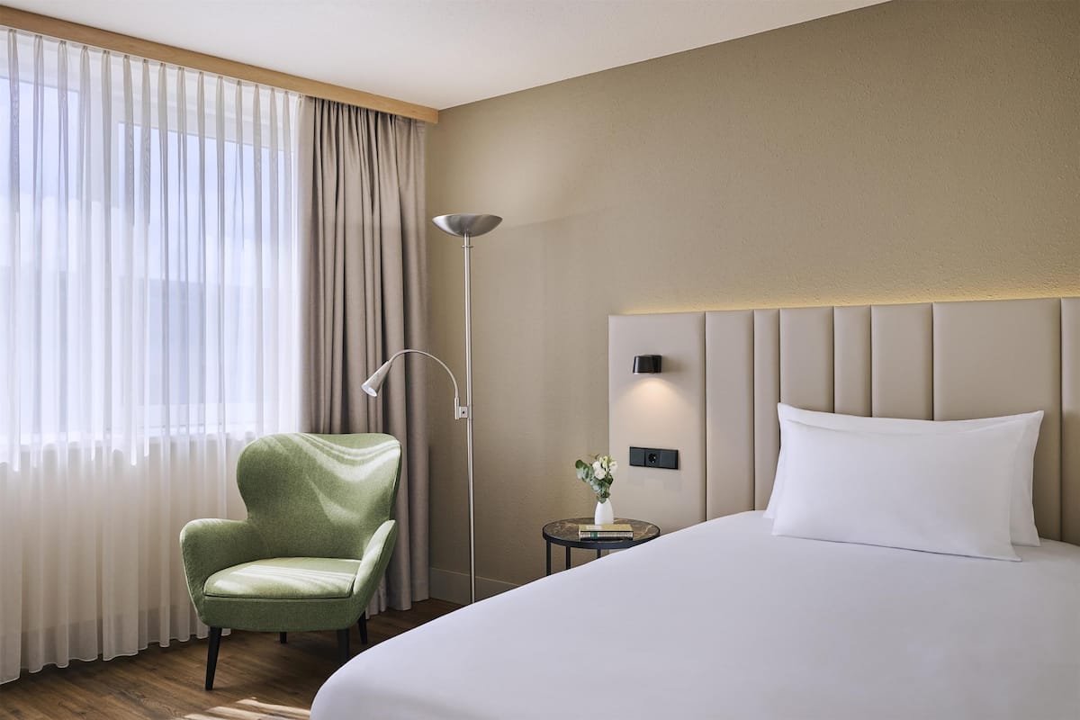 Standard Single Room | Premium bedding, pillow-top beds, in-room safe, desk