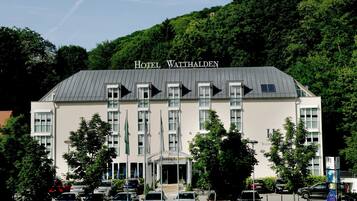 Self parking (EUR 12 per day)