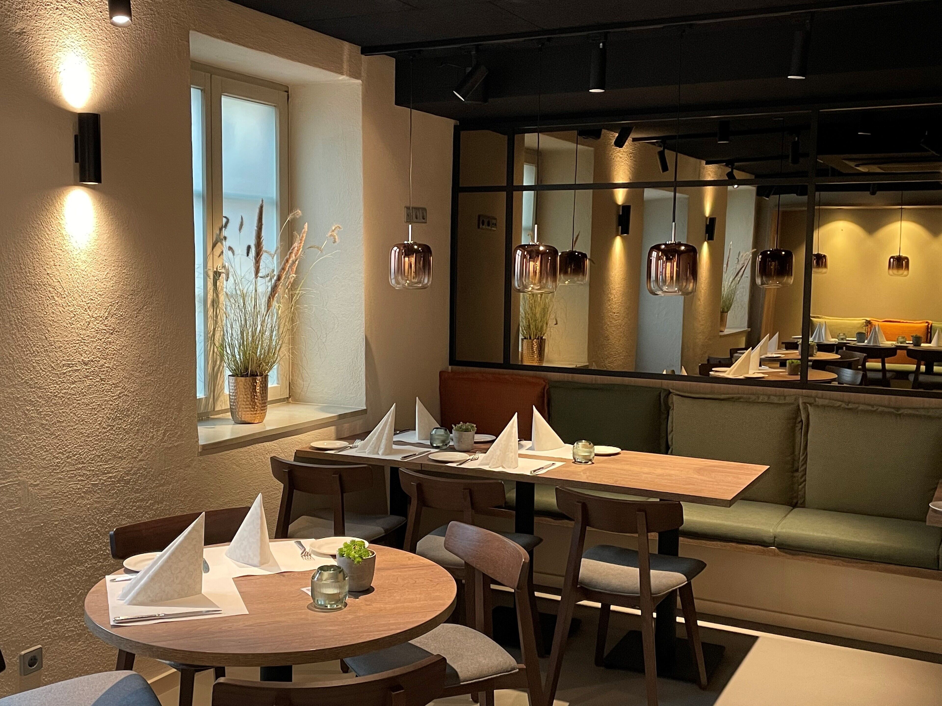 dinner served, mediterranean cuisine, garden views