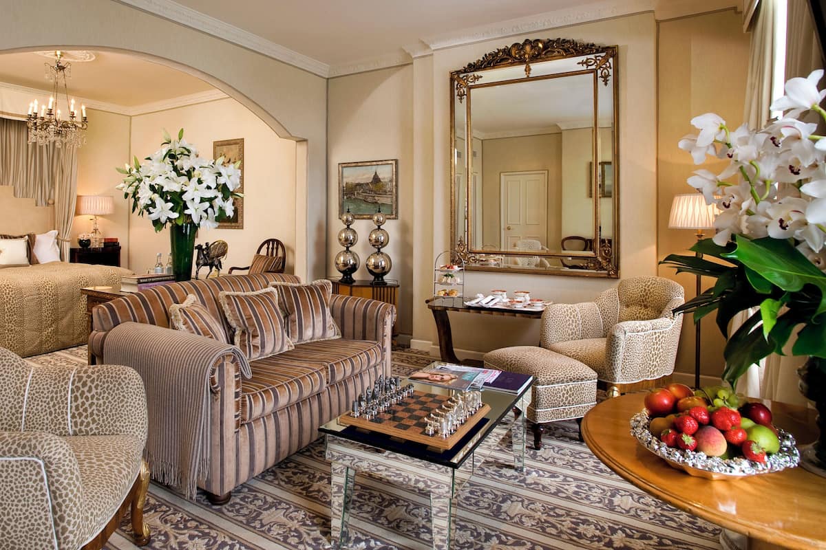 Suite (9) Centenary)