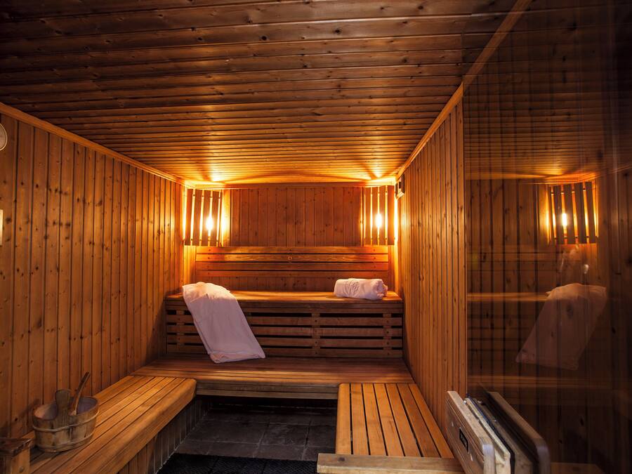 Whirlpool, Körperbehandlungen, Aromatherapie, Körperpeelings