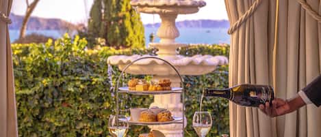 2 restaurants servant le petit déjeuner