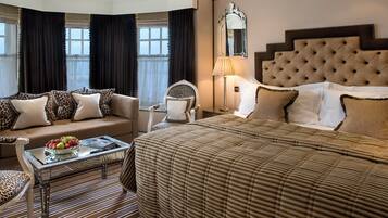 Egyptian cotton sheets, premium bedding, in-room safe