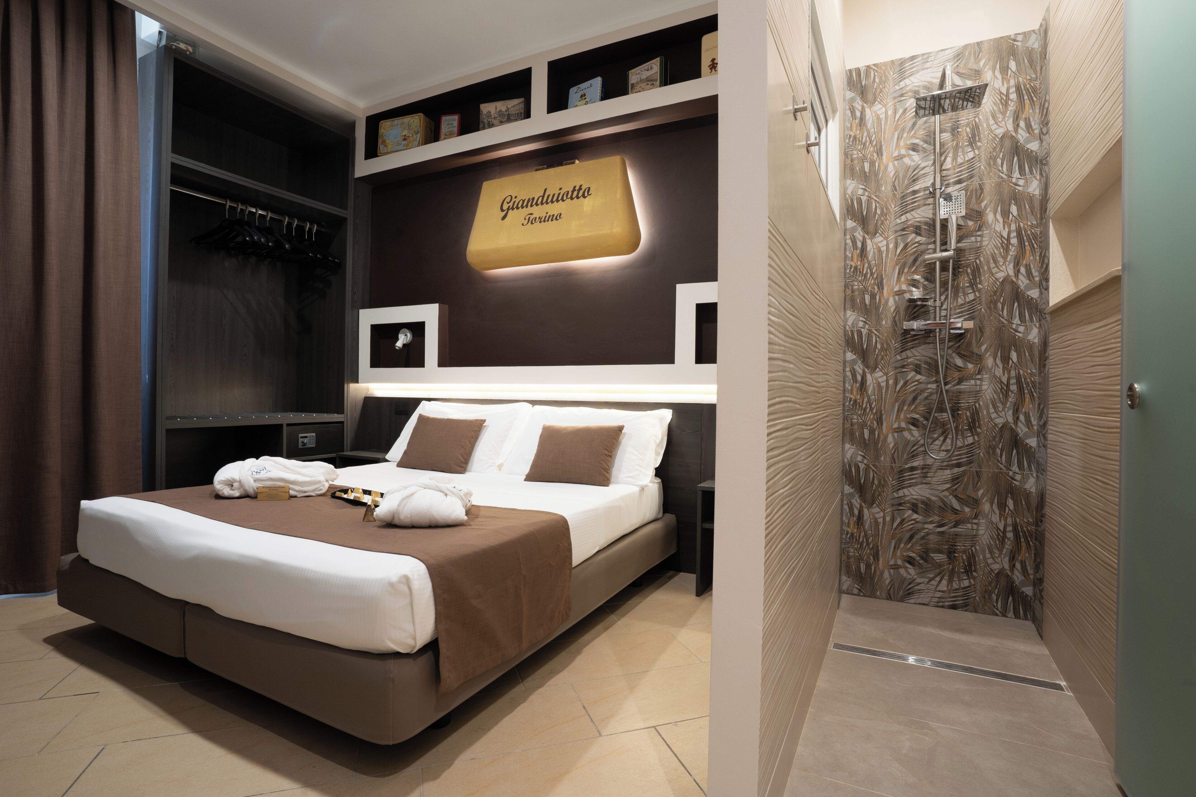 Chambre supérieure double (Sogno Gianduiotto) | Literie de qualité, couette en duvet, minibar, coffre-fort