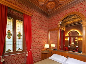 Deluxe Double Room | Minibar, soundproofing, free WiFi, bed sheets