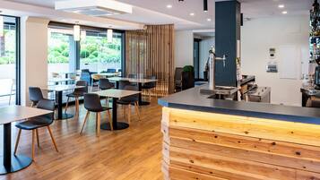 Daily buffet breakfast (EUR 14 per person)