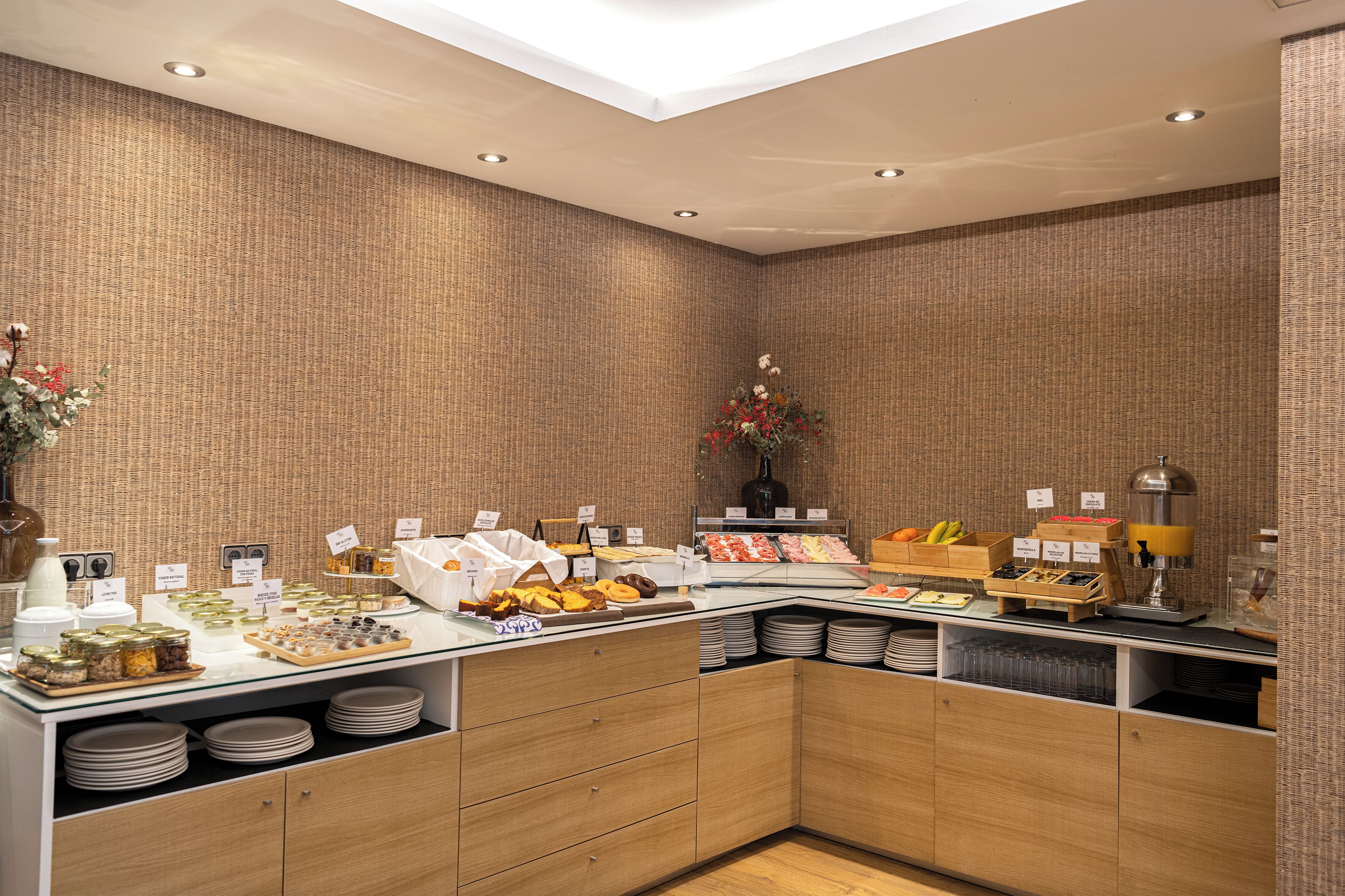 daily buffet breakfast (eur 14 per person)