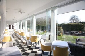 Food and drink - Manor of Groves Hotel, Golf & Health Club (Sawbridgeworth)
