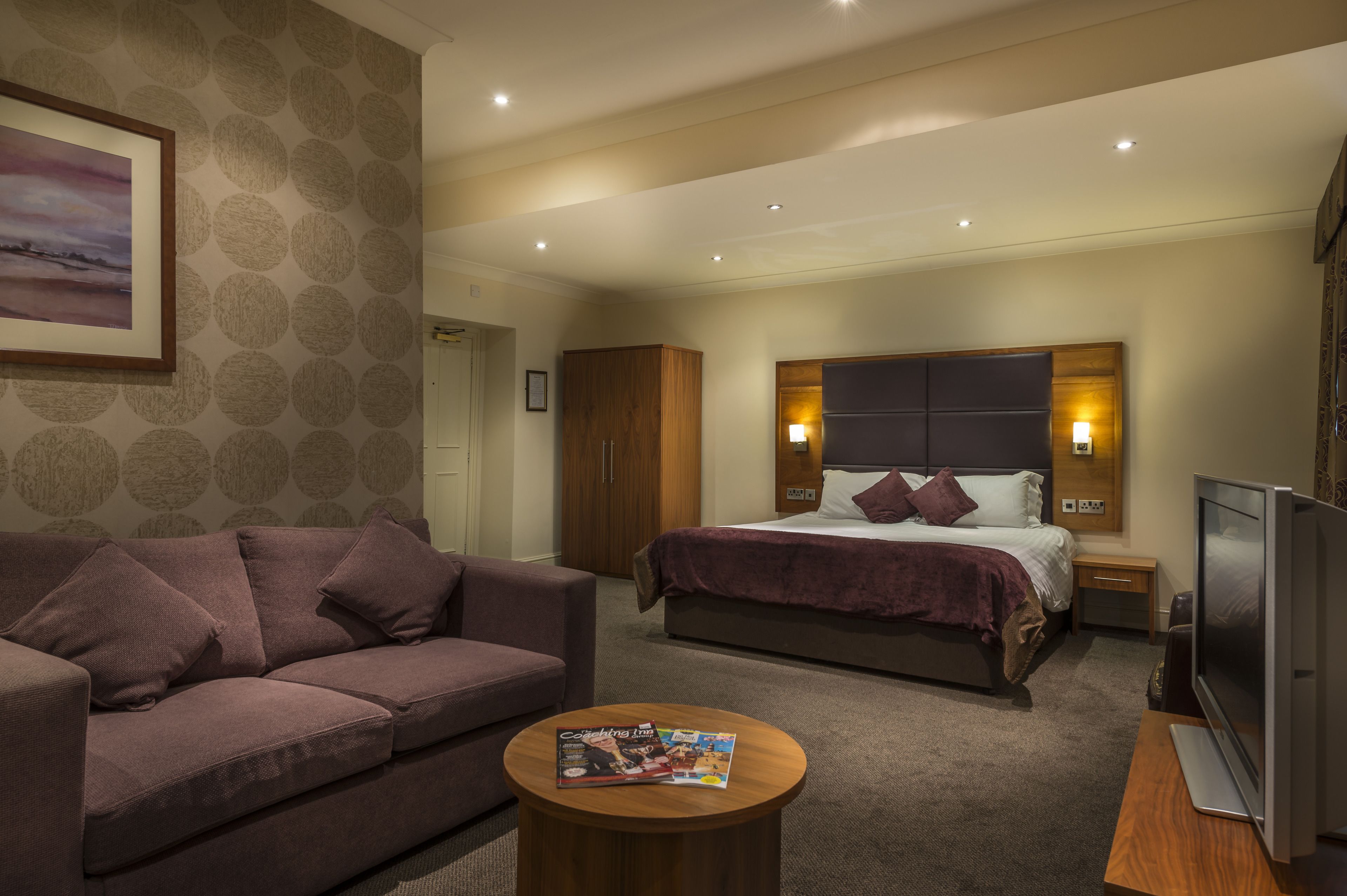 deluxe double room | iron/ironing board, free wifi, bed sheets