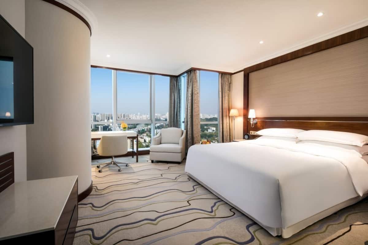 1 chambre, literie de qualité, couette en duvet, minibar
