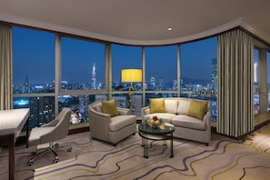 1 ห้องนอน, เครื่องนอนระดับพรีเมียม, ผ้านวมขนเป็ด, มินิบาร์